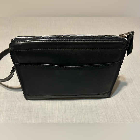 Harley Davidson Elegant Black Leather Shoulder Bag - Picture 7 of 15